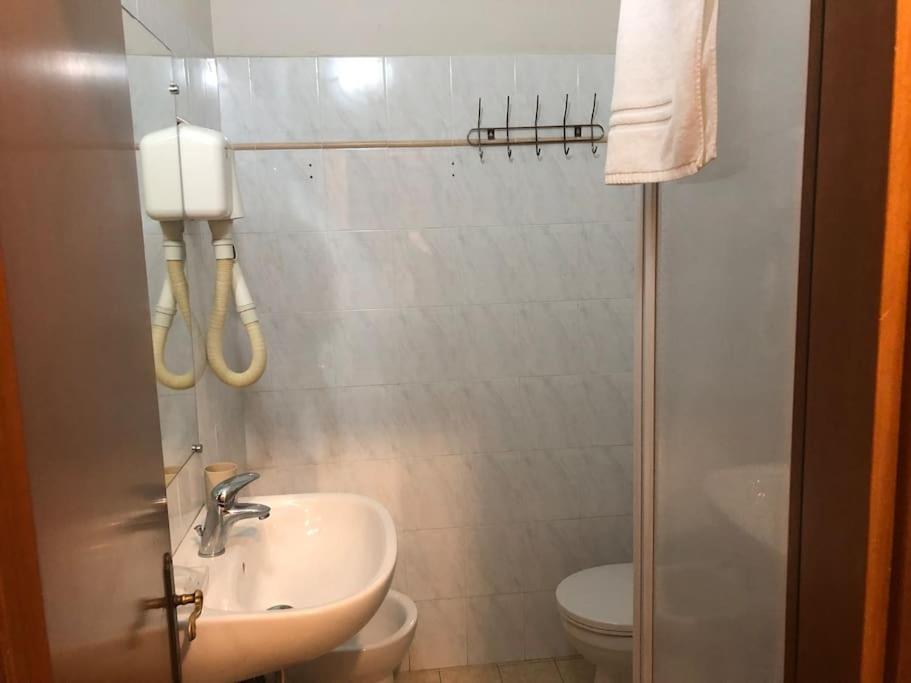 Chambre Double ou Lits Jumeaux avec Salle de Bains Privative Externe