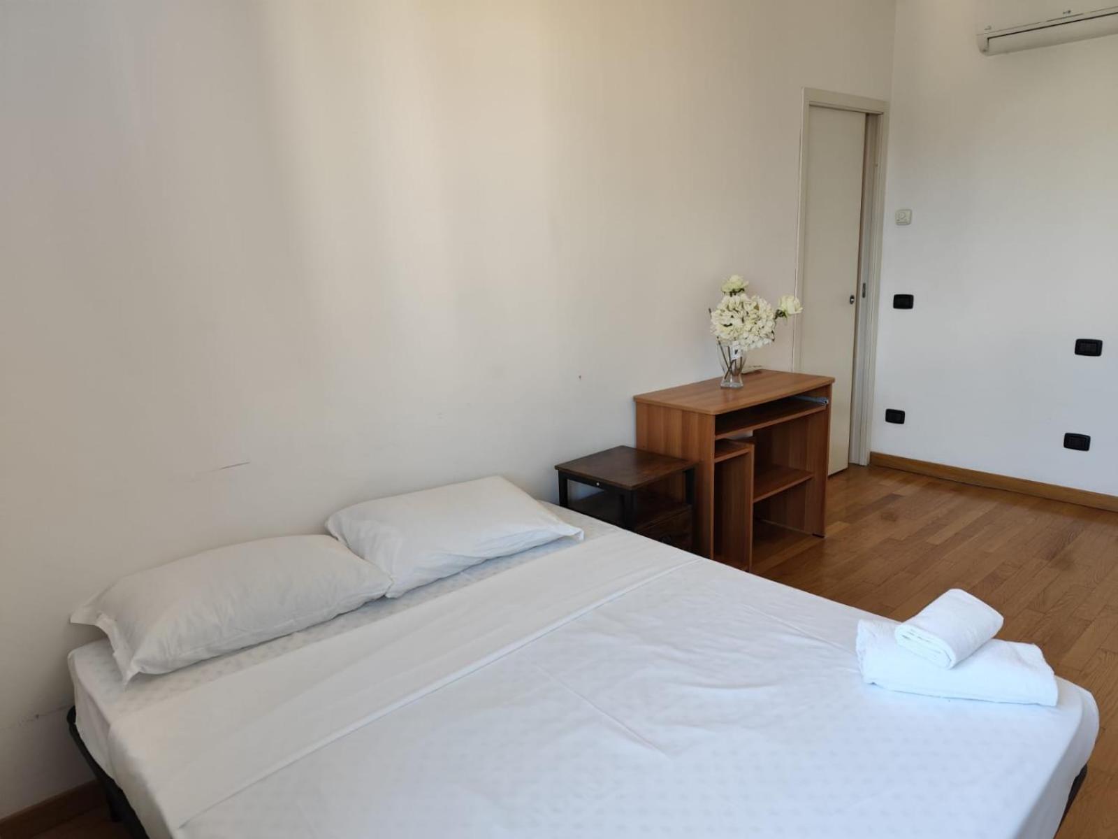 Deluxe Double Room,1724775776:JPEG