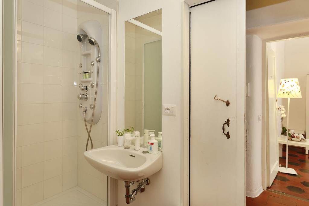 Chambre Double ou Lits Jumeaux avec Salle de Bains Privative Externe