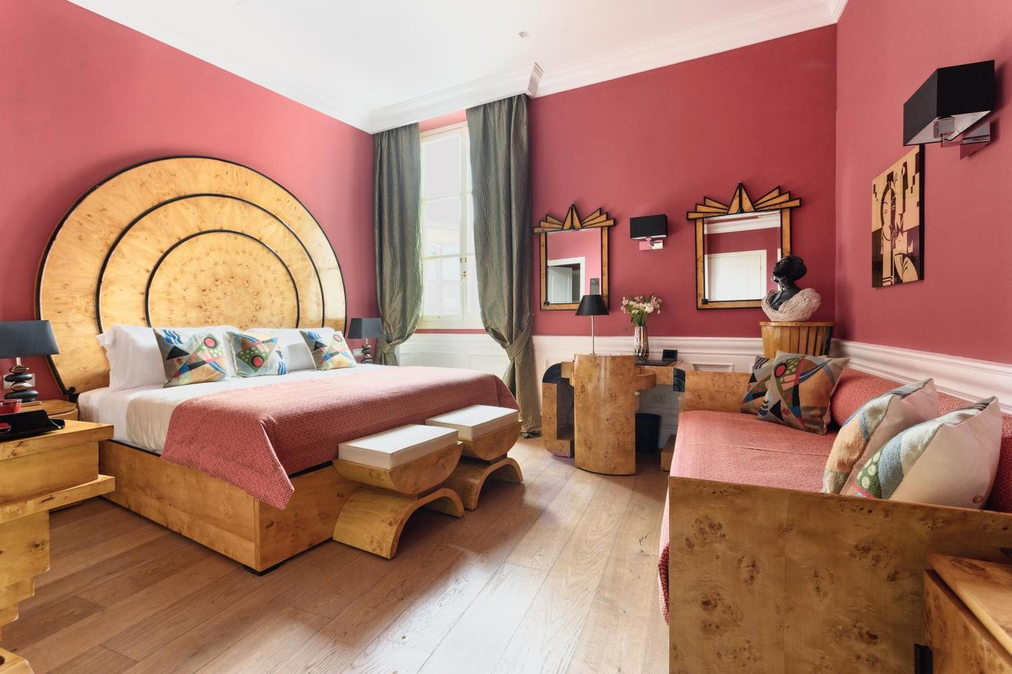 Superior King Room