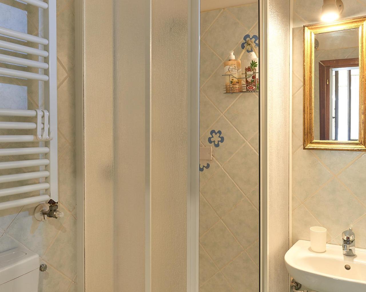 Chambre Simple avec Salle de Bains Extérieure Privative
